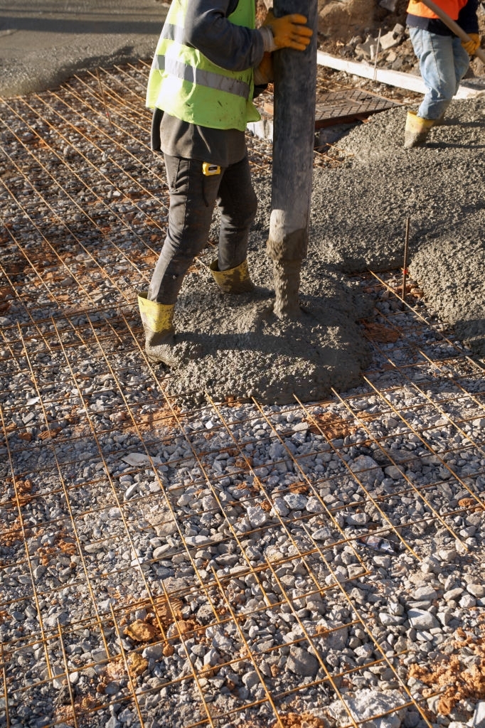 Заливка тяжёлого бетона на граните в Троицке