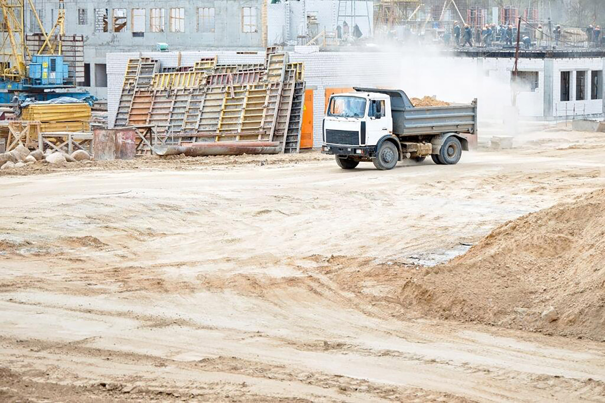 Доставка ЦПС грузовиком 4 куба Доставка ЦПС грузовиком 4 куба